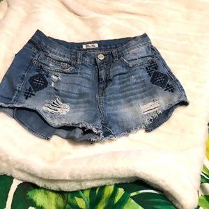 EUC $40 Mudd Juniors 9 Boho Embroidered Blue Denim Summer Jean Short Shorts
